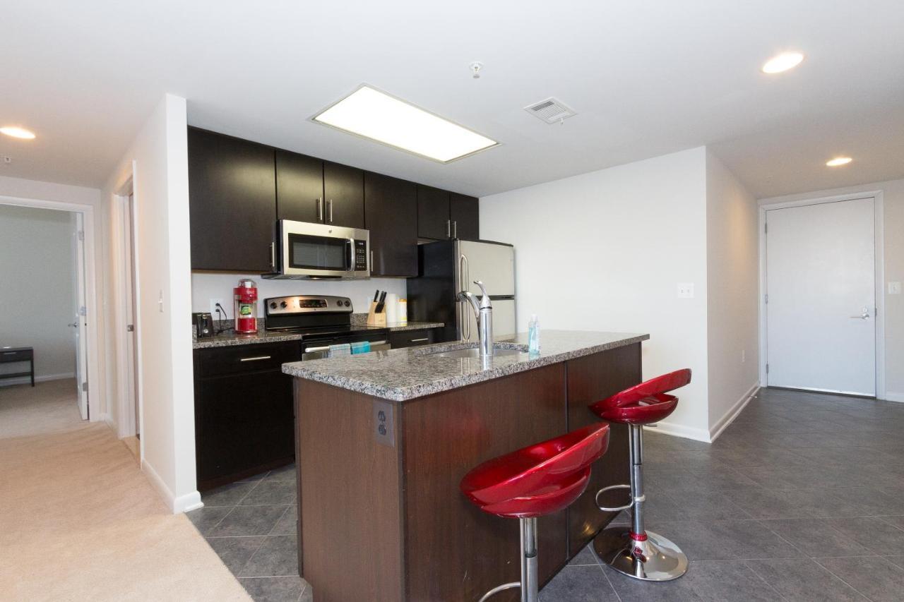 Pentagon City Luxury Apartment アーリントン エクステリア 写真